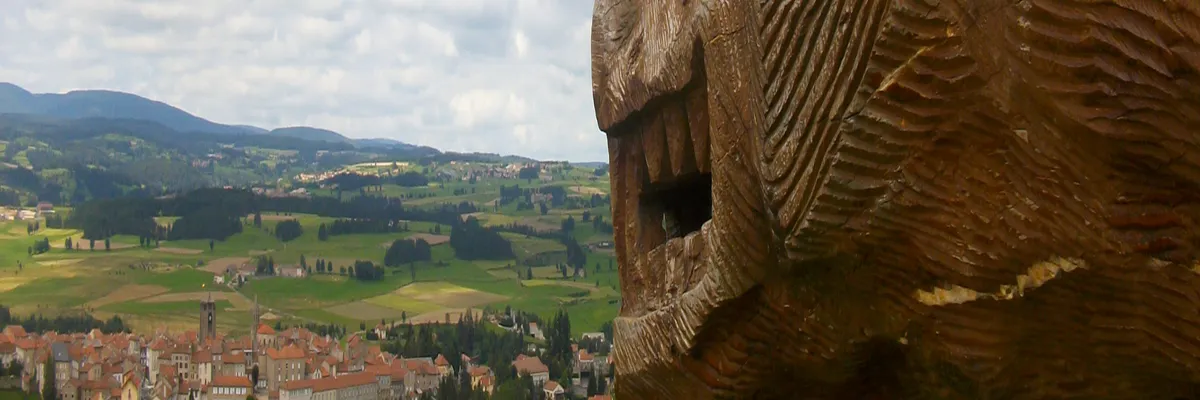 image-monte-escalier-saugues.webp Image Monte escalier Saugues